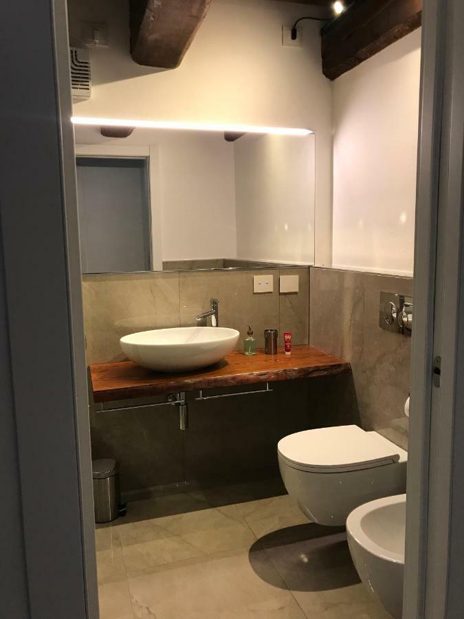 Moderno Affaccio Su Via Mazzini Διαμέρισμα Φεράρα Εξωτερικό φωτογραφία