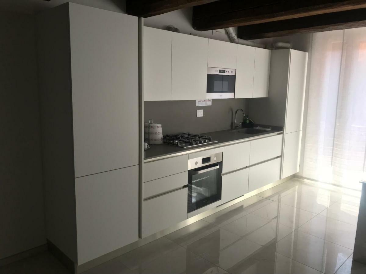 Moderno Affaccio Su Via Mazzini Διαμέρισμα Φεράρα Εξωτερικό φωτογραφία
