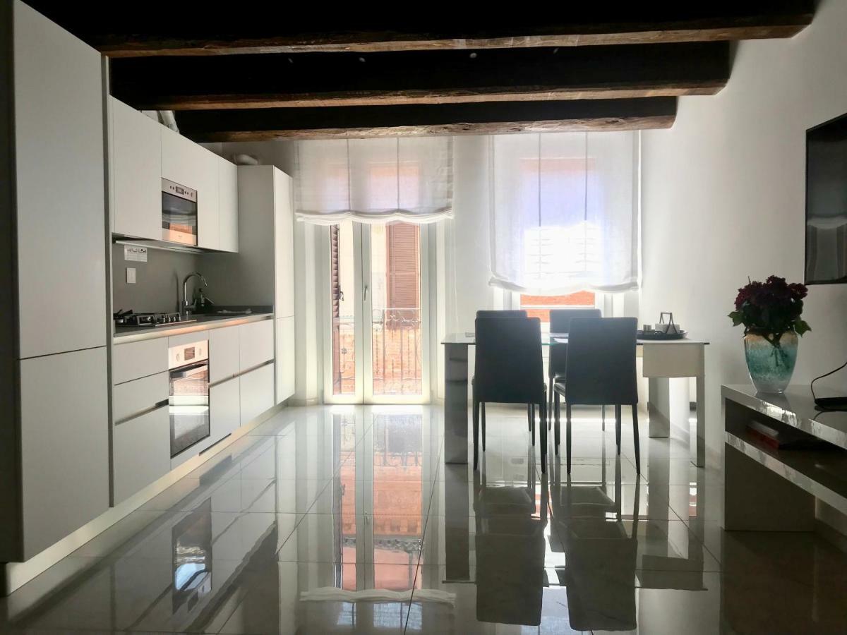 Moderno Affaccio Su Via Mazzini Διαμέρισμα Φεράρα Εξωτερικό φωτογραφία