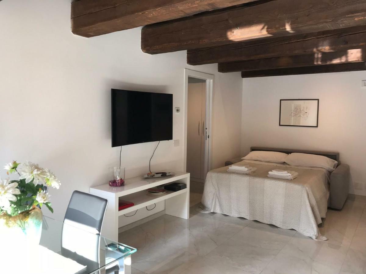 Moderno Affaccio Su Via Mazzini Διαμέρισμα Φεράρα Εξωτερικό φωτογραφία